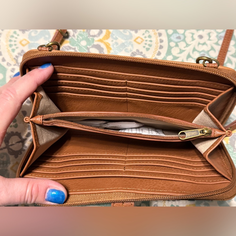The Sak Brown Leather Crossbody Bag - Picture 5 of 7
